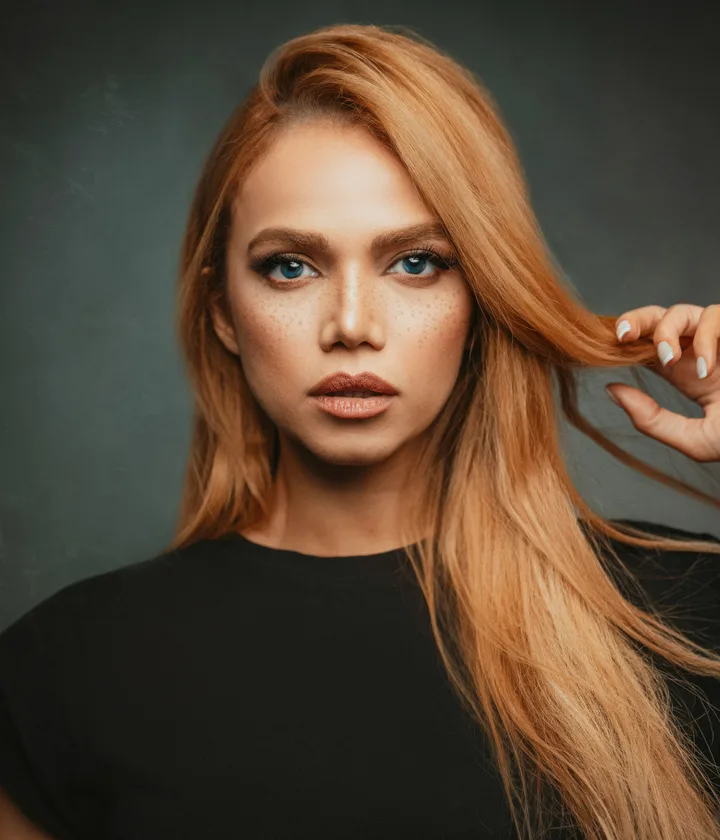 Copper hair with a smooth finish, shown as sample gallery imagery